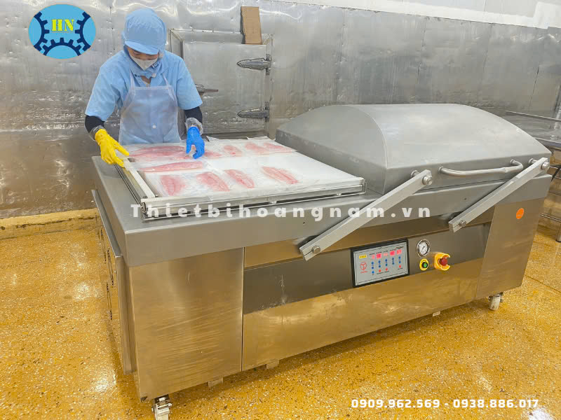 Máy hút chân không cá tra fillet đông lạnh